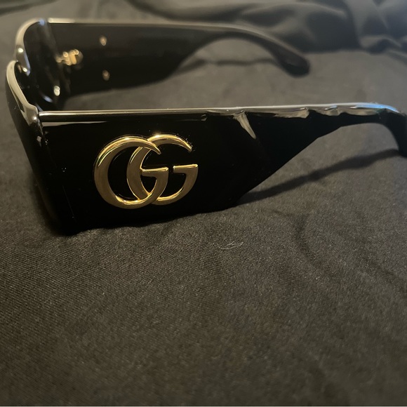 GG0811S Gucci rectangular sunglasses - Picture 12 of 14